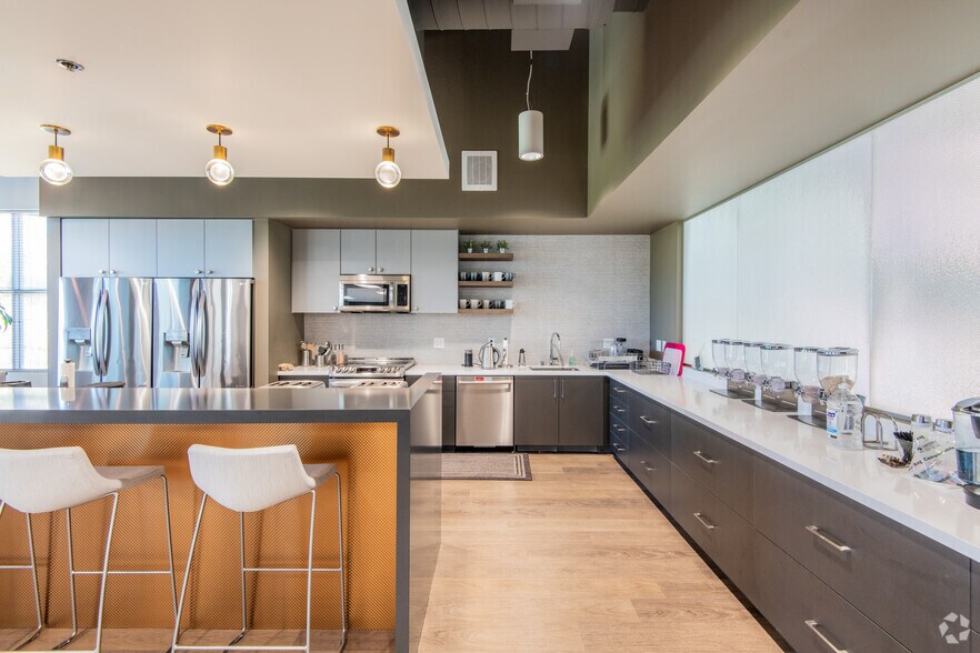 More Photos Of 2377 Gold Meadow Way, Gold River Unknown For Lease