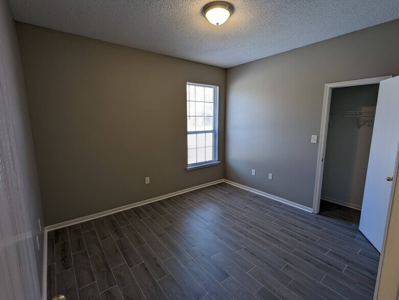 More Photos Of 1839 Tyler St, Conway Apartments For Sale