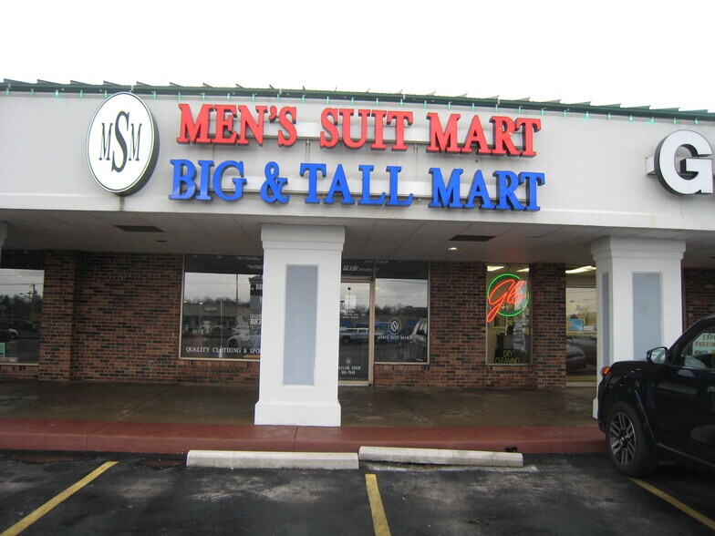 More Photos Of 3800-3900 S Campbell Ave, Springfield Unknown For Lease