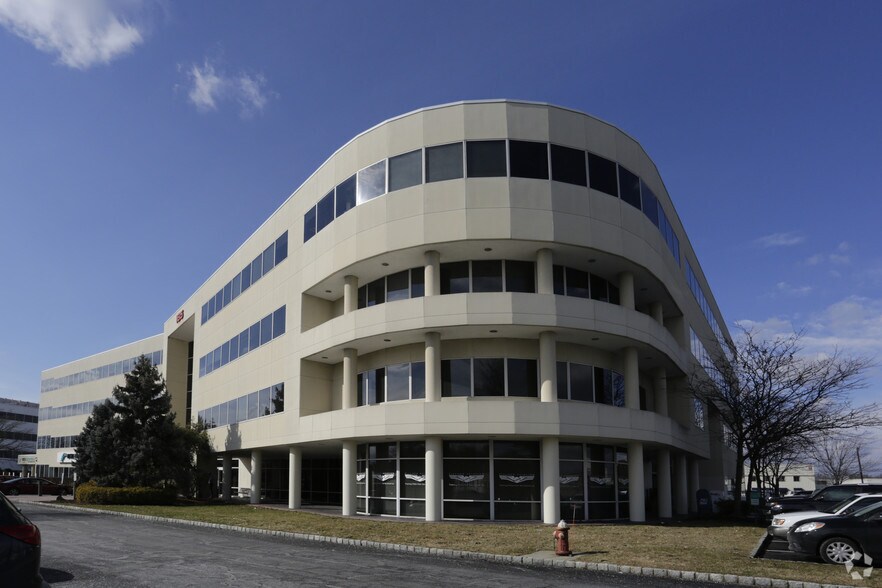 More Photos Of 165 Passaic Ave, Fairfield Office For Lease