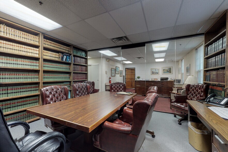 More Photos Of 2 Forest Ave, Oradell Medical For Sale