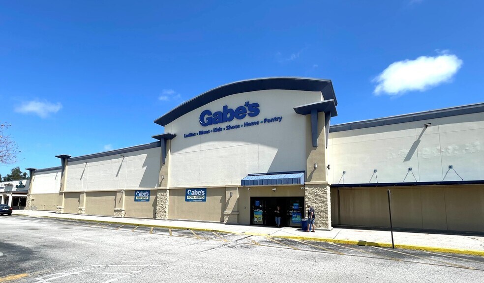 More Photos Of 4665-4749 66th St N, Saint Petersburg Unknown For Lease