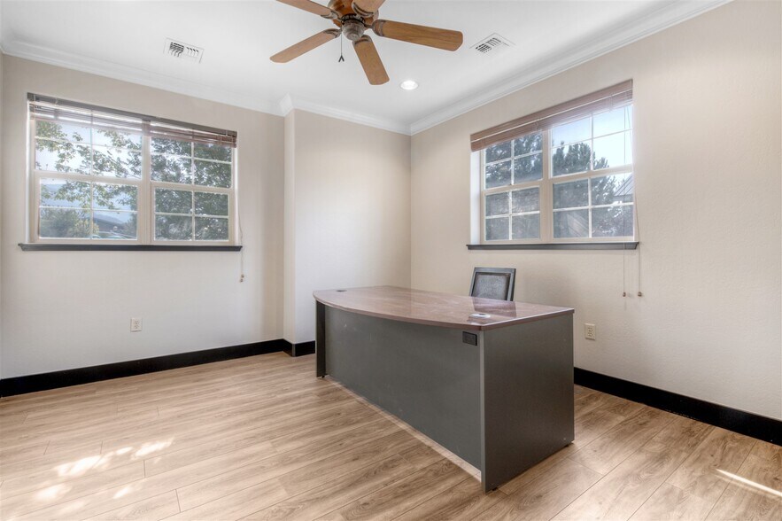 More Photos Of 4745 Caughlin Pky, Reno Office For Lease