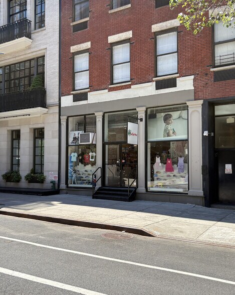 Primary Photo Of 147-149 Reade St, New York Apartments For Lease