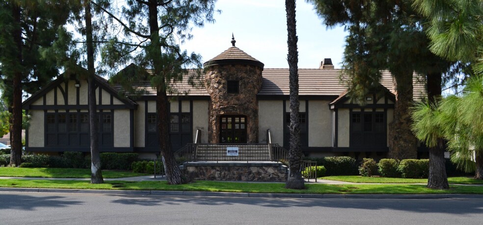 Primary Photo Of 5029 La Mart Dr, Riverside Office Residential For Lease