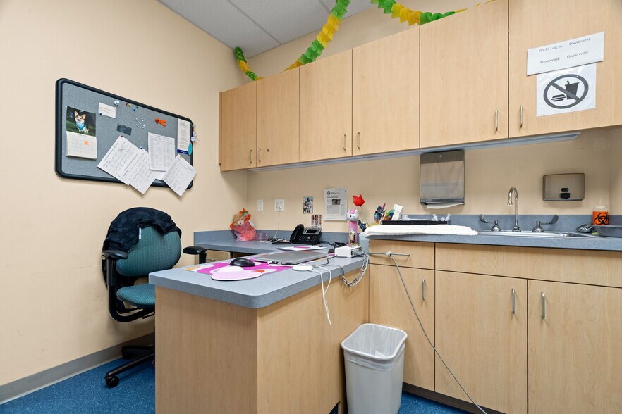 More Photos Of 625 6th Ave S, Saint Petersburg Medical For Sale