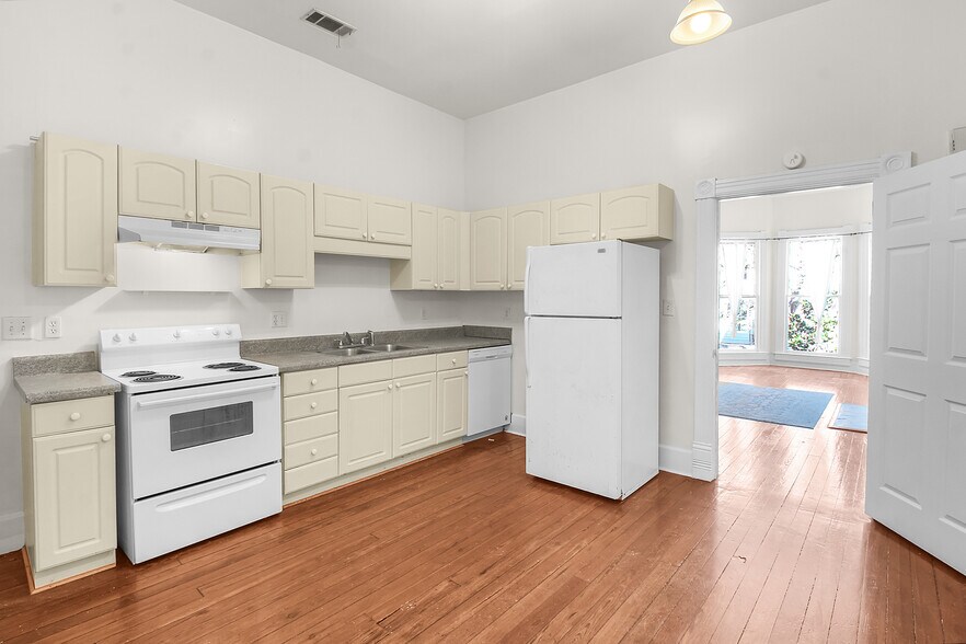 More Photos Of 301 E Henry St, Savannah Multifamily For Sale