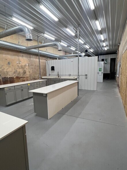 More Photos Of 133-135 N Lee St, Fort Gibson Storefront For Sale