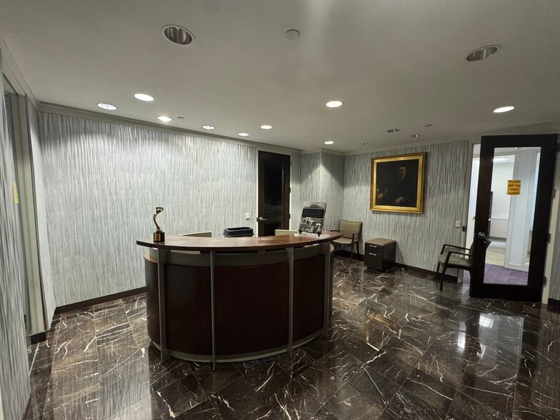 More Photos Of 125 Maiden Ln, New York Medical For Sale