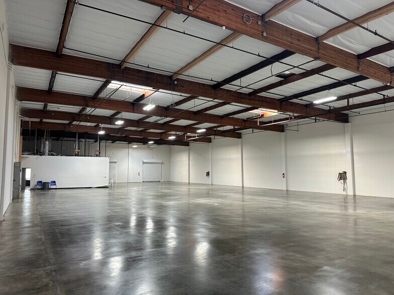 More Photos Of 1136-1150 S Vail Ave, Montebello Industrial For Sale