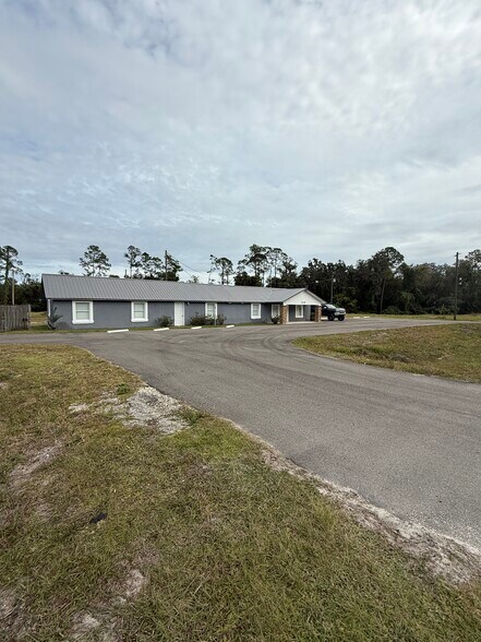 More Photos Of 1116 Us-17, Palatka Medical For Lease