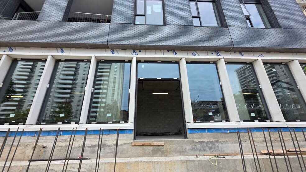 More Photos Of 235 Balliol St, Toronto Apartments For Lease