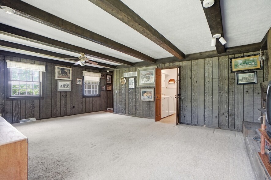 More Photos Of 2996 Millville Shandon Rd, Hamilton Specialty For Sale