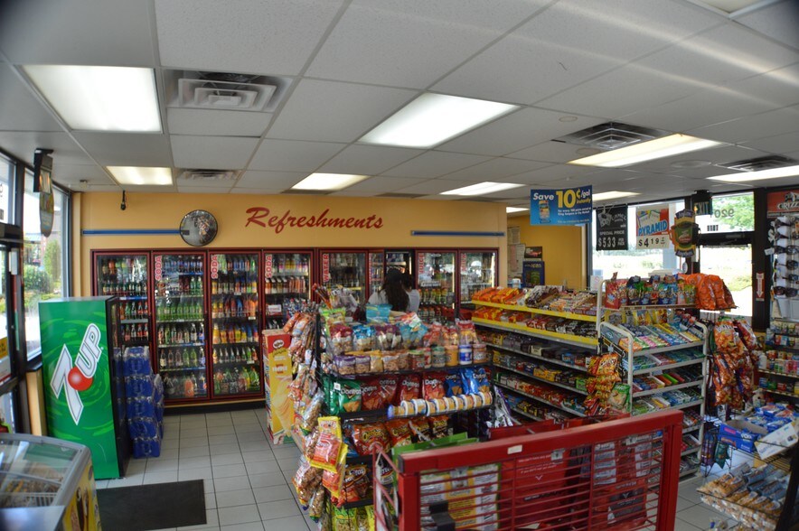 More Photos Of 9201 Huron St, Thornton Service Station For Sale