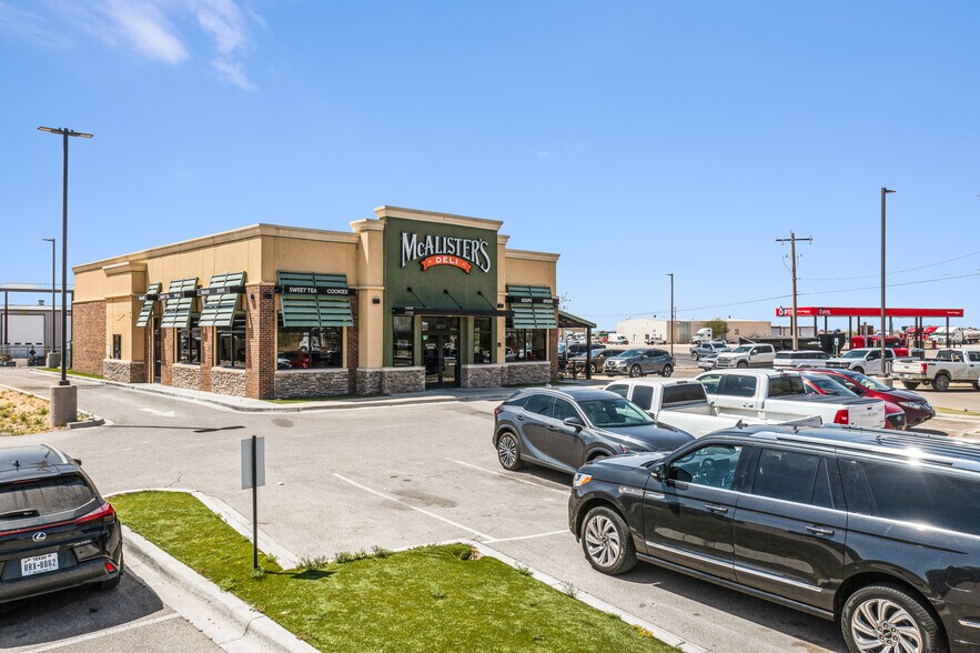 More Photos Of 3619 NW County Rd, Hobbs Fast Food For Sale