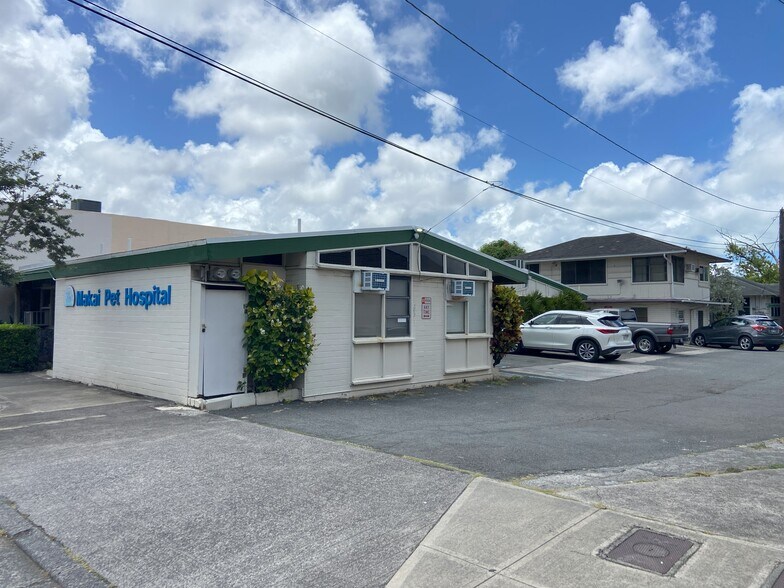 More Photos Of 420 Uluniu St, Kailua Storefront Retail Office For Sale