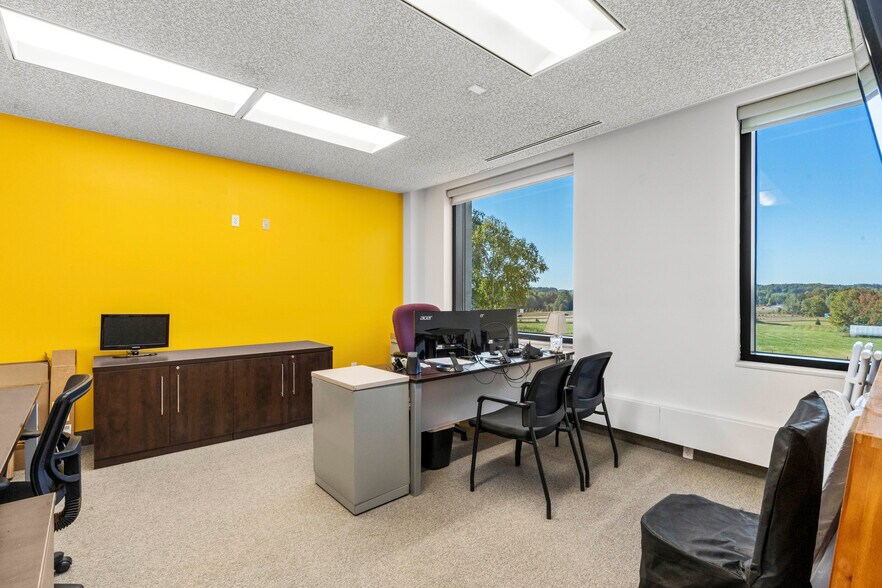 More Photos Of 1 Broadcast Way, Cadillac Medical For Sale