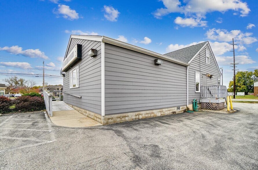 More Photos Of 5160 Winton Rd, Fairfield Freestanding For Sale