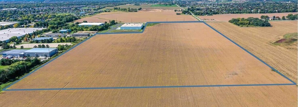 More Photos Of 1845 Bristol Rd, Sun Prairie Distribution For Lease