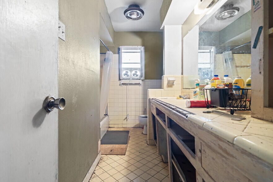 More Photos Of 410 Ellis Ave, Red Oak Land For Lease