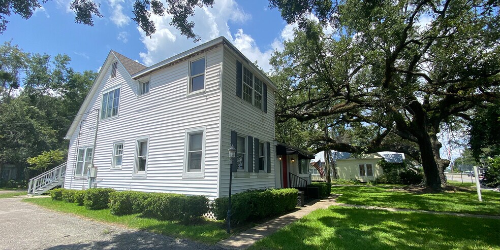 More Photos Of 1117 Washington Ave, Ocean Springs Medical For Sale