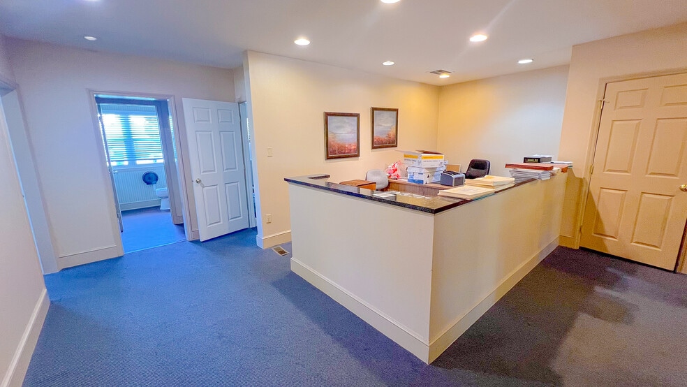 More Photos Of 411 E Marlton Pike, Cherry Hill Office For Lease