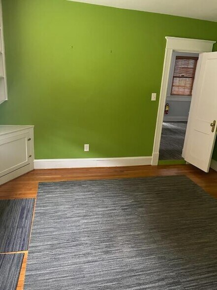 More Photos Of 1102 N Main St, High Point Storefront For Lease