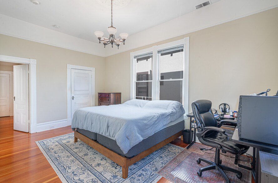 More Photos Of 418 Humboldt St, Santa Rosa Apartments For Sale