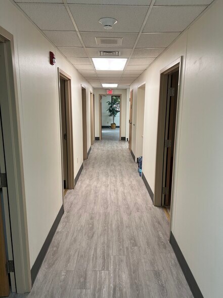 More Photos Of 6685 Merchants Way, Morrow Medical For Lease