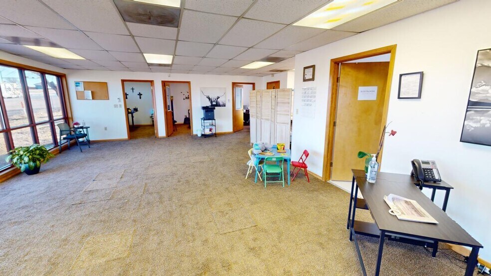 More Photos Of 1743 Grand Ave, Las Vegas Office For Sale