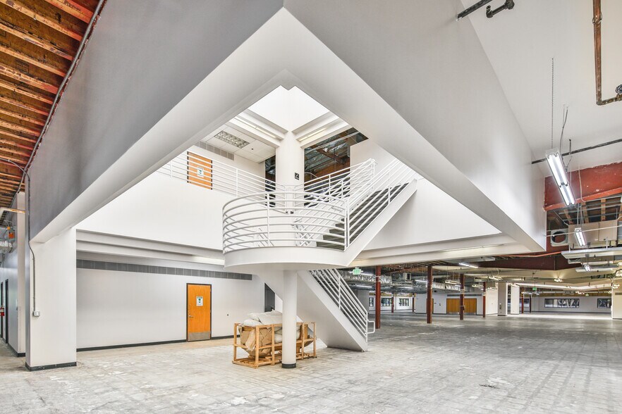 More Photos Of 30801 Agoura Rd, Agoura Hills Research And Development For Lease