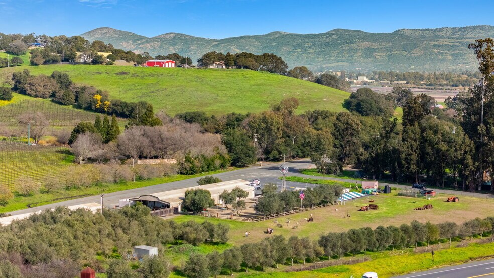 More Photos Of 3106 Golden Gate Dr, Napa Flex For Sale