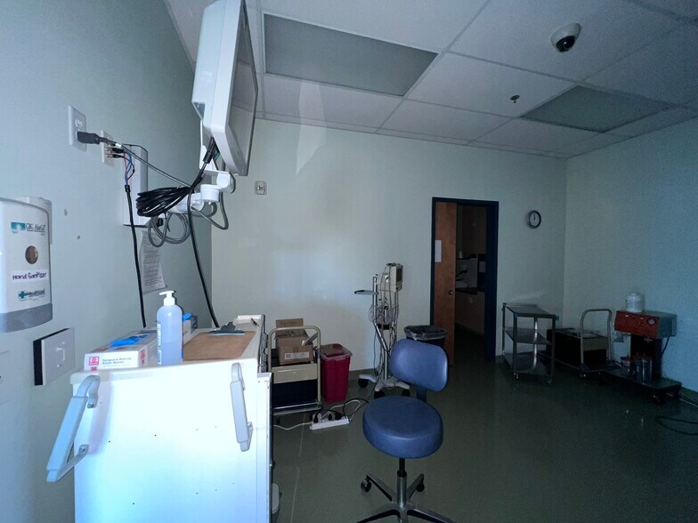 More Photos Of , Glenn Dale Office For Sale