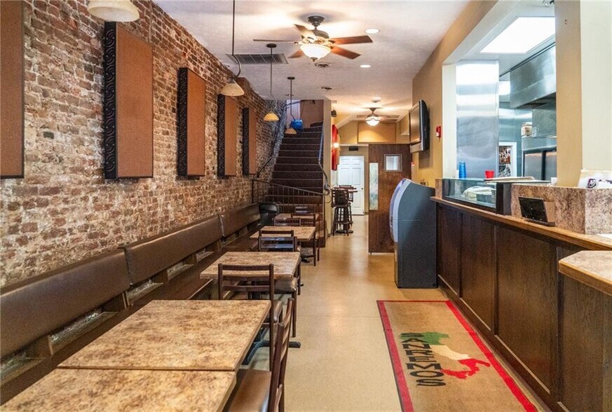 More Photos Of 10 Market St, Pittsburgh Restaurant For Sale