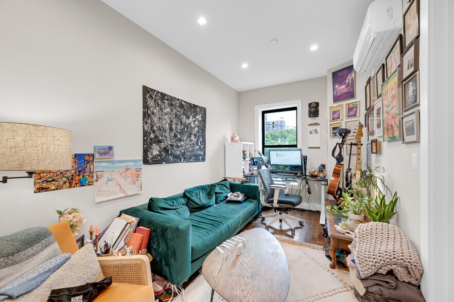 More Photos Of 252 W 132nd St, New York Apartments For Sale