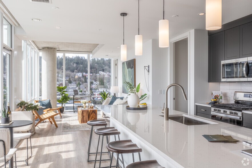 More Photos Of 3820 S River Pky, Portland Apartments For Lease