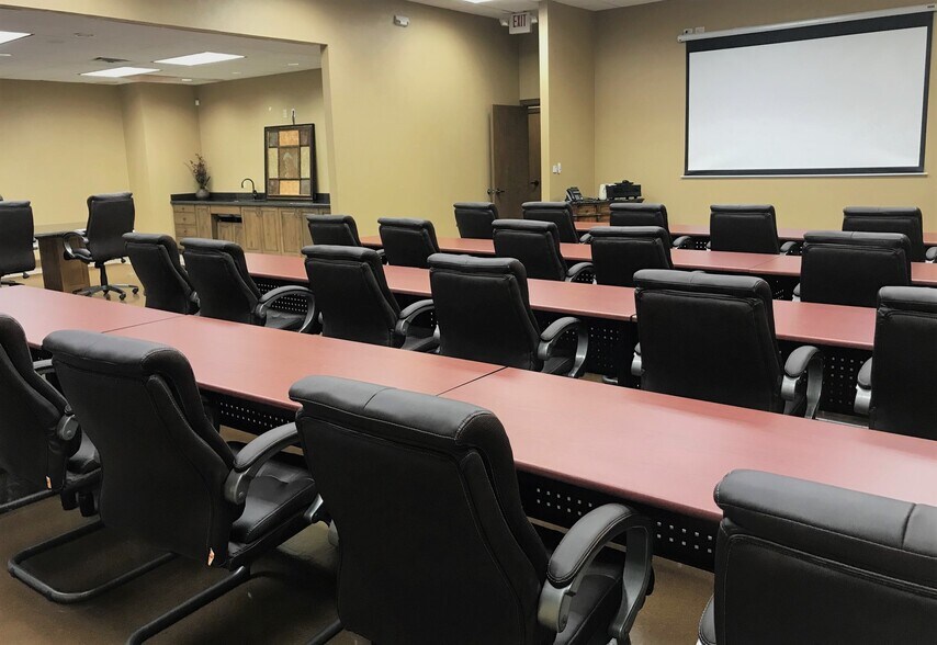 More Photos Of 16920 Park Row, Houston Office For Lease