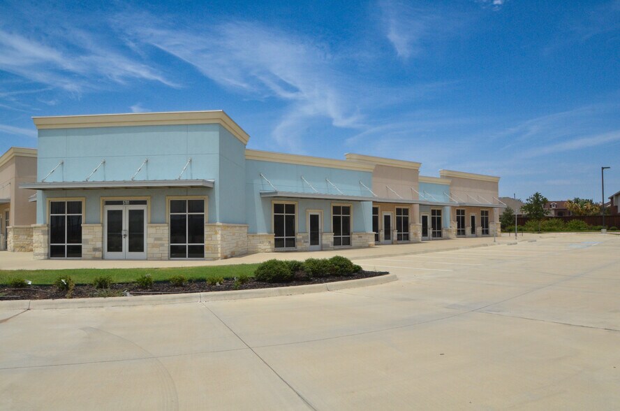 More Photos Of 5701 Mark IV Pky, Fort Worth Storefront Retail Office For Lease