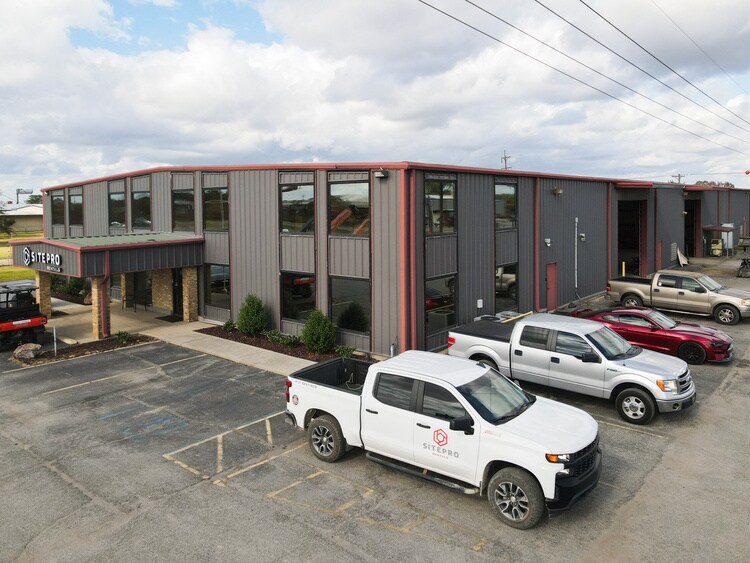 More Photos Of 3721 Highway 90 E, Broussard Light Distribution For Lease
