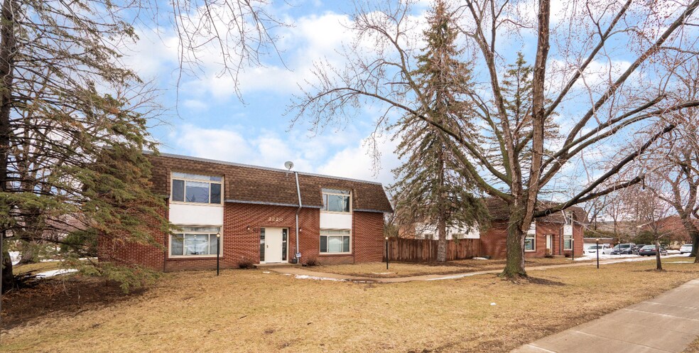 Primary Photo Of 2220 W 98th St, Bloomington Apartments For Sale