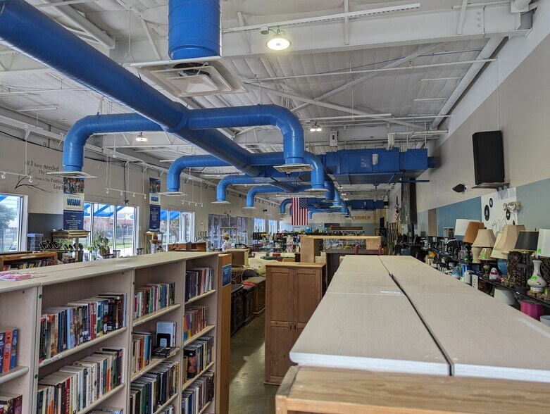 More Photos Of 3100 Rogerdale Rd, Houston Light Distribution For Sale