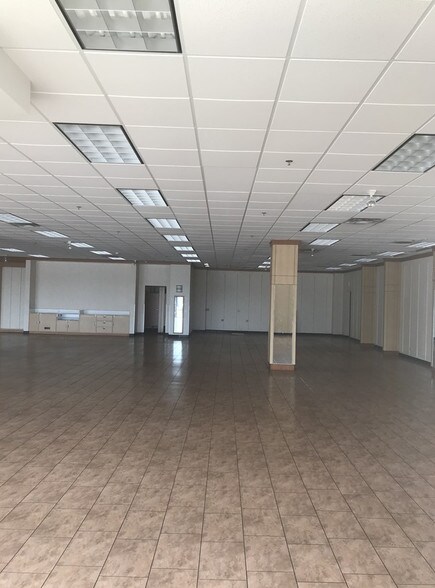 More Photos Of 4494 W US 10 Hwy, Ludington Storefront For Lease