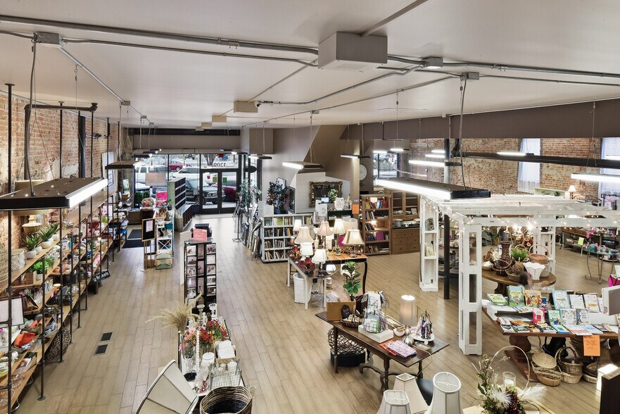 More Photos Of 1309-1311 1st St S, Nampa Storefront Retail Office For Lease