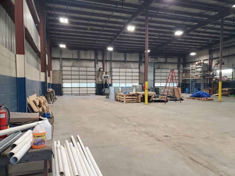 More Photos Of 1301 Raspberry St, Erie Warehouse For Lease