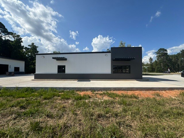 More Photos Of 923 Honea Egypt rd, Magnolia Flex For Lease