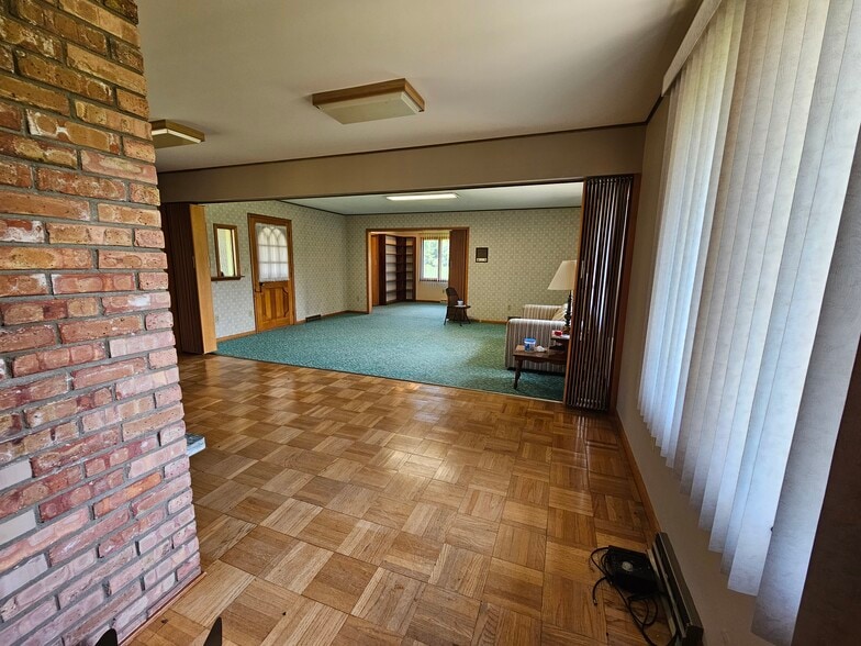 More Photos Of 5000 Fergus Rd, Saint Charles Religious Facility For Sale