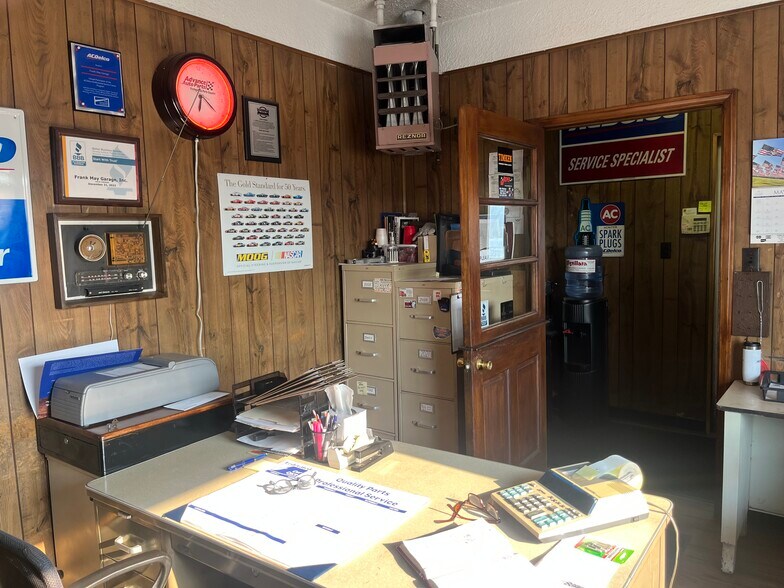 More Photos Of 225 S Seiberling St, Akron Industrial For Sale