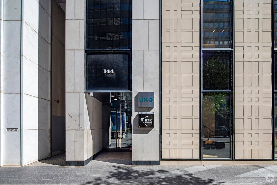 More Photos Of 144-146 Bloor St W, Toronto Office For Lease