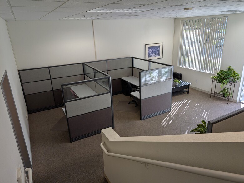 More Photos Of 1863-1885 Concourse Dr, San Jose Light Manufacturing For Sale