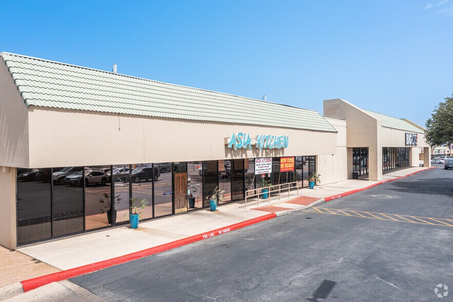 More Photos Of 1739 SW Loop 410, San Antonio Unknown For Lease